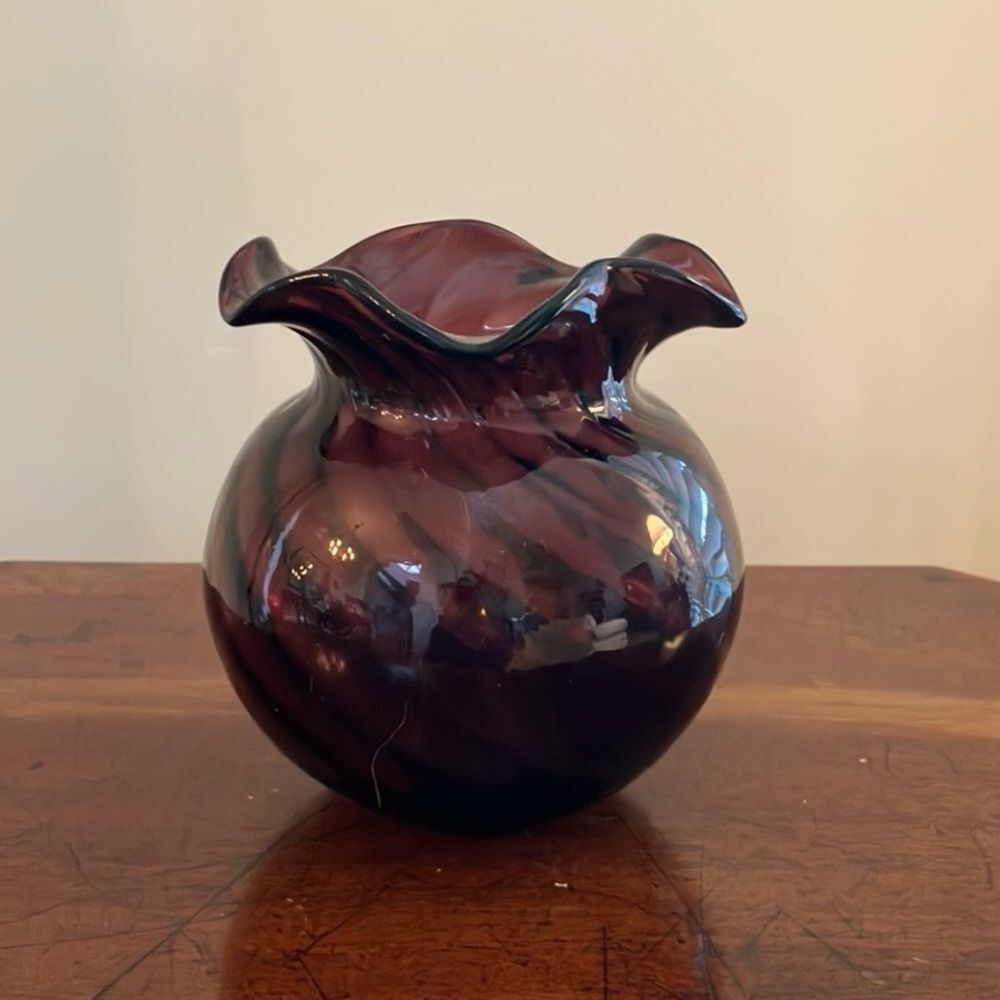 Vintage Purple Plum Ruffled Scalloped Vase